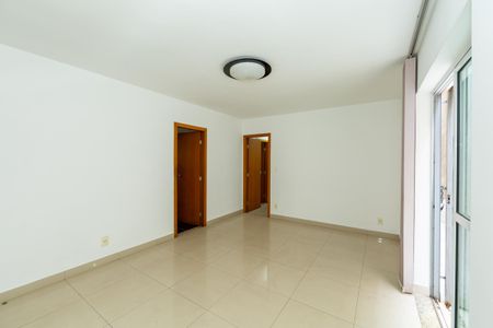 Sala de apartamento à venda com 3 quartos, 180m² em Prado, Belo Horizonte