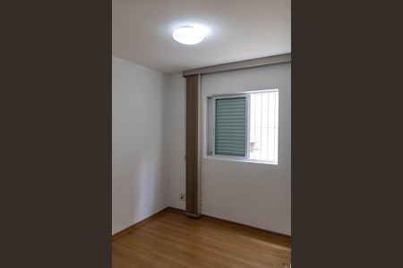 Apartamento à venda com 180m², 3 quartos e 2 vagasQuarto 2