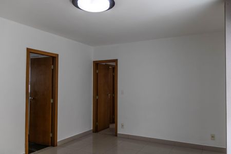 Sala de apartamento à venda com 3 quartos, 180m² em Prado, Belo Horizonte