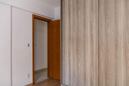 Apartamento à venda com 180m², 3 quartos e 2 vagasQuarto 1