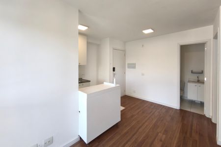 Sala de apartamento para alugar com 2 quartos, 45m² em Jardim Ipaussurama, Campinas