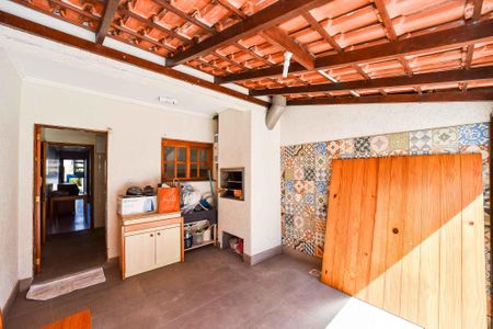 Casa à venda com 106m², 3 quartos e 2 vagasÁrea de Serviço