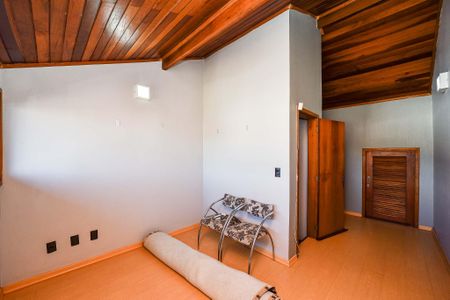 Casa à venda com 106m², 3 quartos e 2 vagasSotão