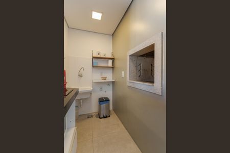 Cozinha e Área de Serviço de kitnet/studio à venda com 1 quarto, 40m² em São João, Porto Alegre