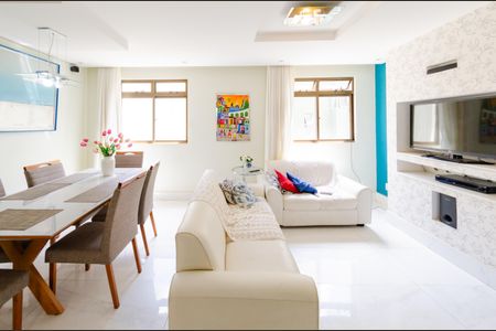 Apartamento à venda com 101m², 3 quartos e 2 vagasSala