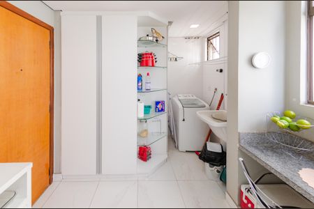 Apartamento à venda com 101m², 3 quartos e 2 vagasCozinha