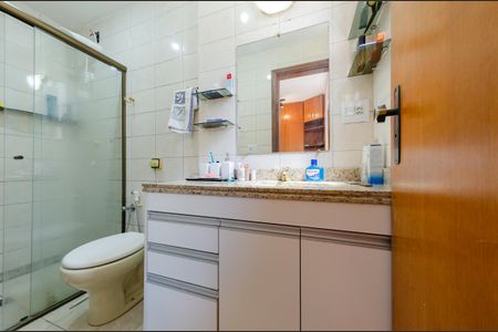 Apartamento à venda com 101m², 3 quartos e 2 vagasBanheiro suíte