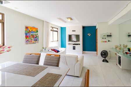 Sala de apartamento à venda com 3 quartos, 101m² em Buritis, Belo Horizonte