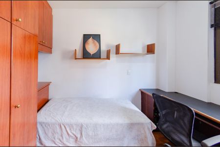 Apartamento à venda com 101m², 3 quartos e 2 vagasQuarto 2