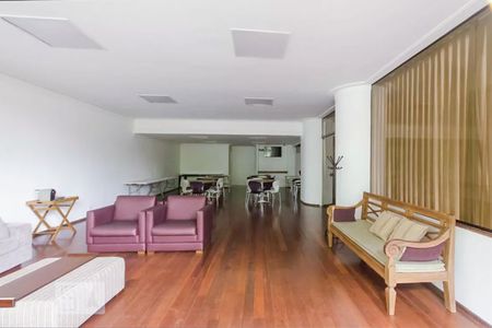 Apartamento à venda com 130m², 3 quartos e 2 vagasÁrea comum - Salão de festas