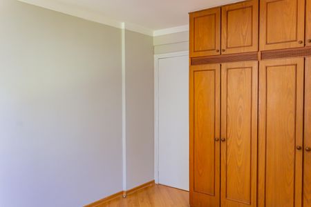 Apartamento à venda com 130m², 3 quartos e 2 vagasQuarto 3