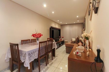 Sala de apartamento à venda com 2 quartos, 56m² em Conjunto Residencial José Bonifácio, São Paulo