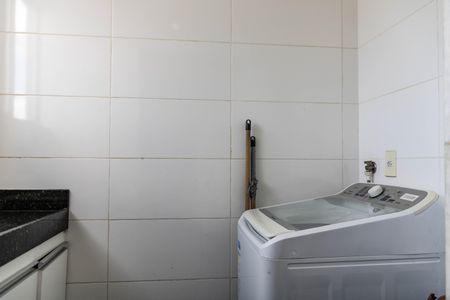 Apartamento à venda com 68m², 3 quartos e 1 vagaÁrea de Serviço