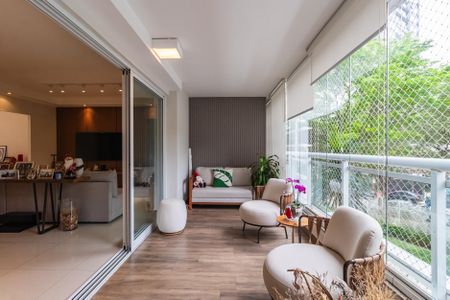 Varanda Gourmet de apartamento à venda com 2 quartos, 156m² em Empresarial 18 do Forte, Barueri