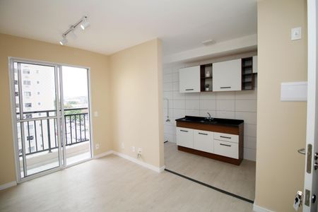 Sala de apartamento à venda com 2 quartos, 43m² em Irajá, Rio de Janeiro