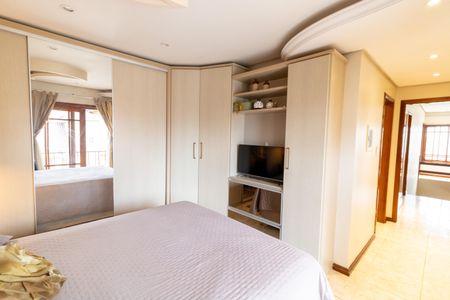 Casa à venda com 250m², 3 quartos e 4 vagasSuíte