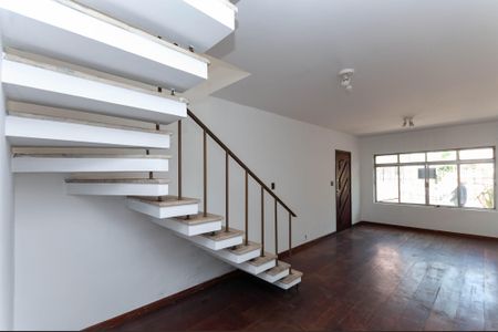 Casa à venda com 140m², 3 quartos e 1 vaga