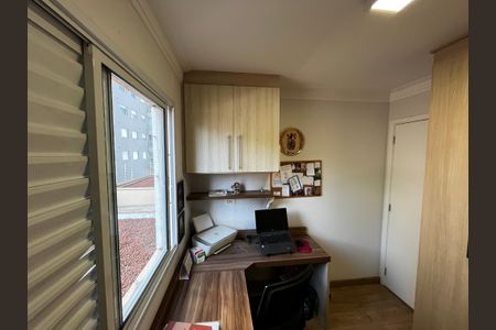 Apartamento à venda com 126m², 3 quartos e 2 vagasQuarto 2 / Escritório