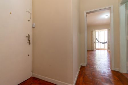 Studio à venda com 42m², 1 quarto e sem vaga Studio à venda com 42m², 1 quarto e sem vagaHall