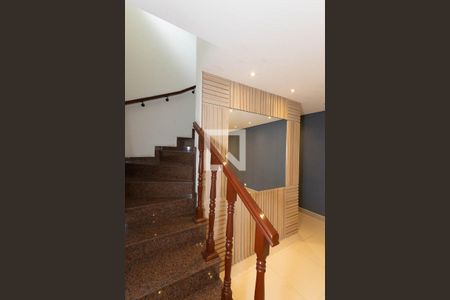 Casa à venda com 4 quartos, 120m² em Vila Constança, São Paulo