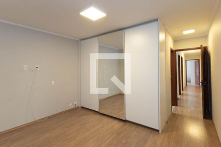 Casa à venda com 120m², 4 quartos e 2 vagas
