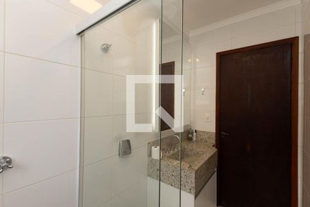 Casa à venda com 120m², 4 quartos e 2 vagas