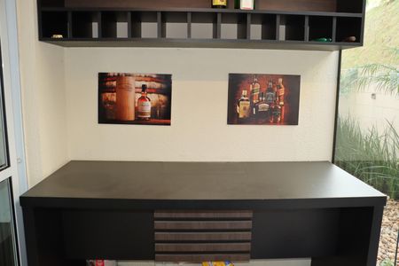 Apartamento para alugar com 68m², 2 quartos e 1 vagaSacada