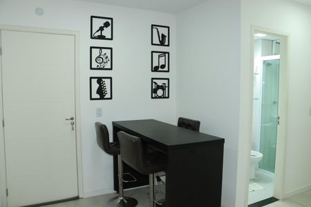 Apartamento para alugar com 68m², 2 quartos e 1 vagaSala