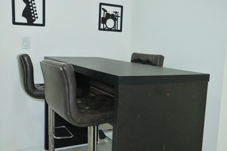 Apartamento para alugar com 68m², 2 quartos e 1 vagaSala