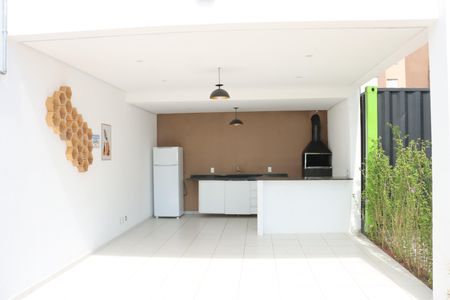 Apartamento para alugar com 68m², 2 quartos e 1 vagaÁrea comum