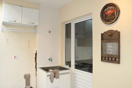 Apartamento para alugar com 68m², 2 quartos e 1 vagaSacada