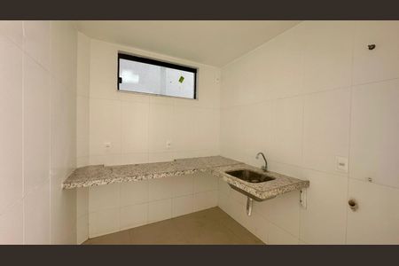 Casa à venda com 528m², 4 quartos e 6 vagasCozinha auxiliar