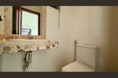 Casa à venda com 528m², 4 quartos e 6 vagasLavabo