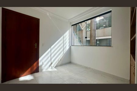 Casa à venda com 528m², 4 quartos e 6 vagasQuarto 1