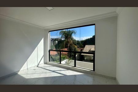 Casa à venda com 528m², 4 quartos e 6 vagasSuíte 1