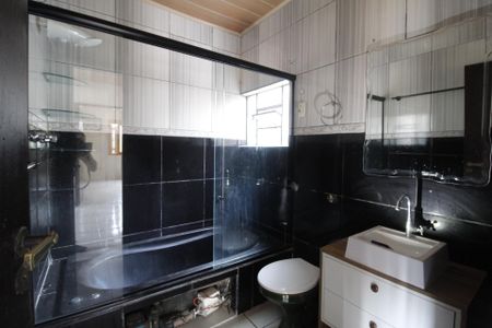 Casa à venda com 212m², 3 quartos e 3 vagasBanheiro