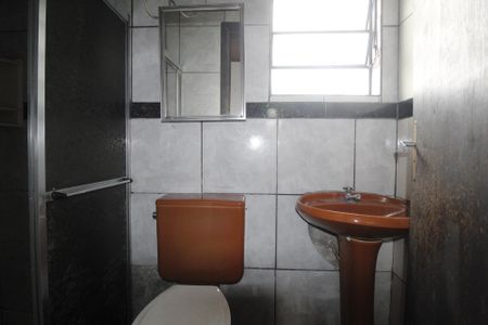 Casa à venda com 212m², 3 quartos e 3 vagasBanheiro 2