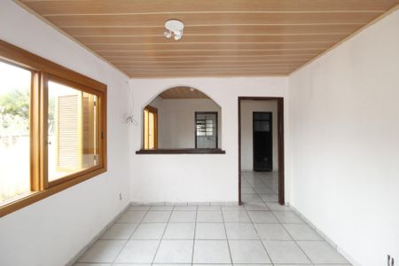 Casa à venda com 212m², 3 quartos e 3 vagasSala