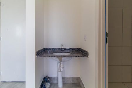 Apartamento para alugar com 36m², 2 quartos e sem vaga Apartamento para alugar com 36m², 2 quartos e sem vagaBanheiro