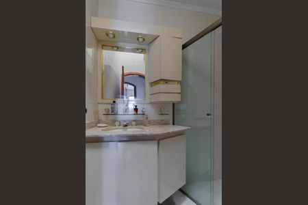 Casa para alugar com 315m², 3 quartos e 5 vagasBanheiro Social