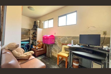 Casa à venda com 4 quartos, 259m² em São Luiz, Belo Horizonte