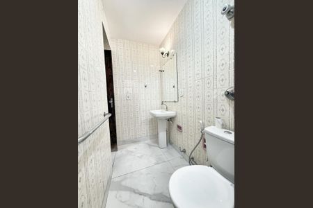 Apartamento à venda com 130m², 3 quartos e 2 vagas Apartamento à venda com 130m², 3 quartos e 2 vagasBanheiro da Suíte