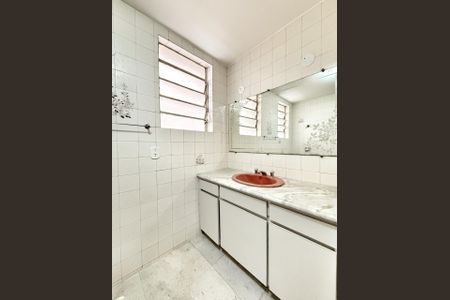 Apartamento à venda com 130m², 3 quartos e 2 vagas Apartamento à venda com 130m², 3 quartos e 2 vagasLavabo
