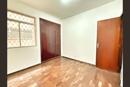 Apartamento à venda com 130m², 3 quartos e 2 vagas Apartamento à venda com 130m², 3 quartos e 2 vagasSala