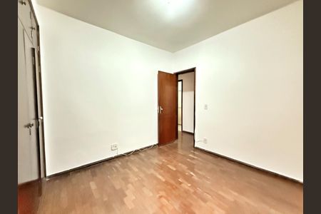 Apartamento à venda com 130m², 3 quartos e 2 vagas Apartamento à venda com 130m², 3 quartos e 2 vagasSala