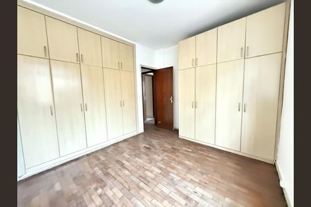 Apartamento à venda com 130m², 3 quartos e 2 vagas Apartamento à venda com 130m², 3 quartos e 2 vagasQuarto