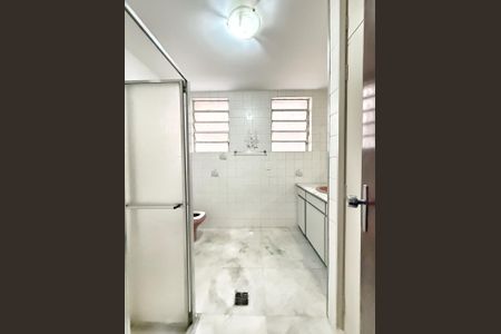 Apartamento à venda com 130m², 3 quartos e 2 vagas Apartamento à venda com 130m², 3 quartos e 2 vagasLavabo