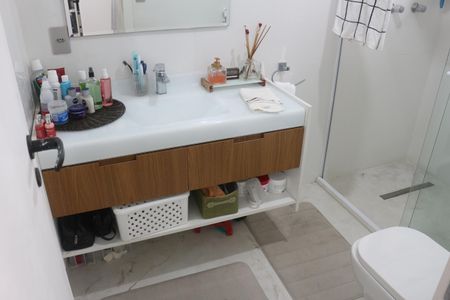 Apartamento à venda com 247m², 4 quartos e 3 vagasBanheiro da Suíte 3