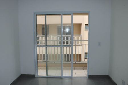 Sala/Cozinha de apartamento para alugar com 2 quartos, 55m² em Jardim Rio das Pedras, Cotia