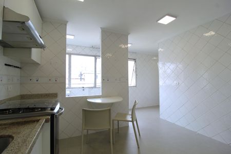 Apartamento para alugar com 157m², 2 quartos e 2 vagasCozinha